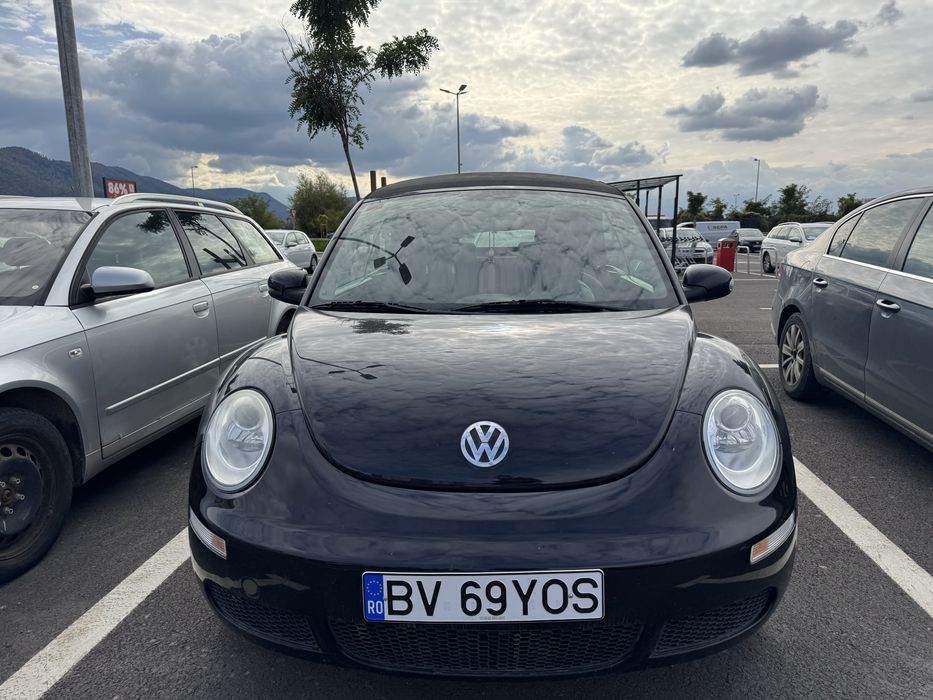 Vând Volkswagen Beetle Cabrio
