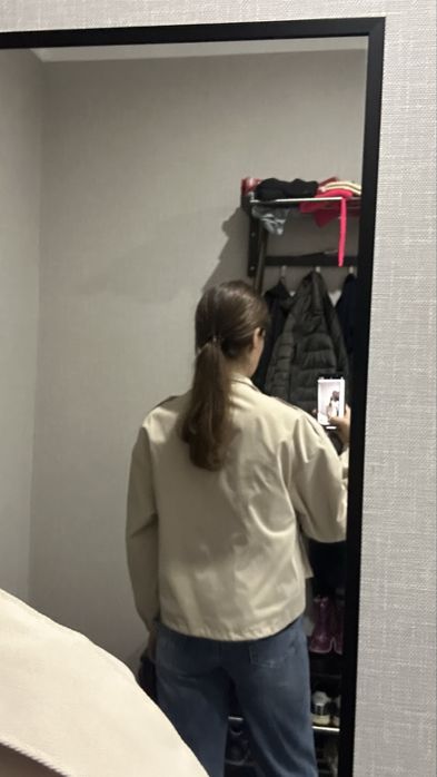 Ветровка женская