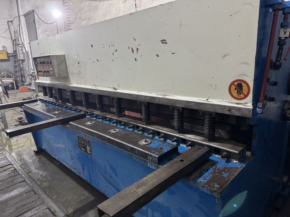 Продам Гильотина гидравлический