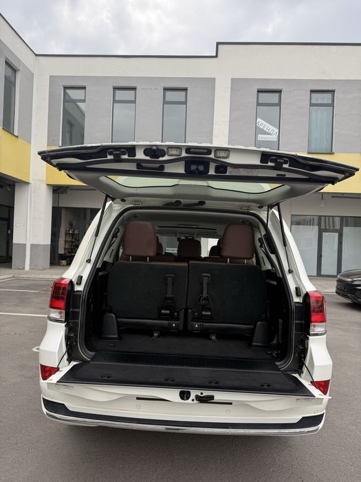 Toyota Land Cruiser 2019