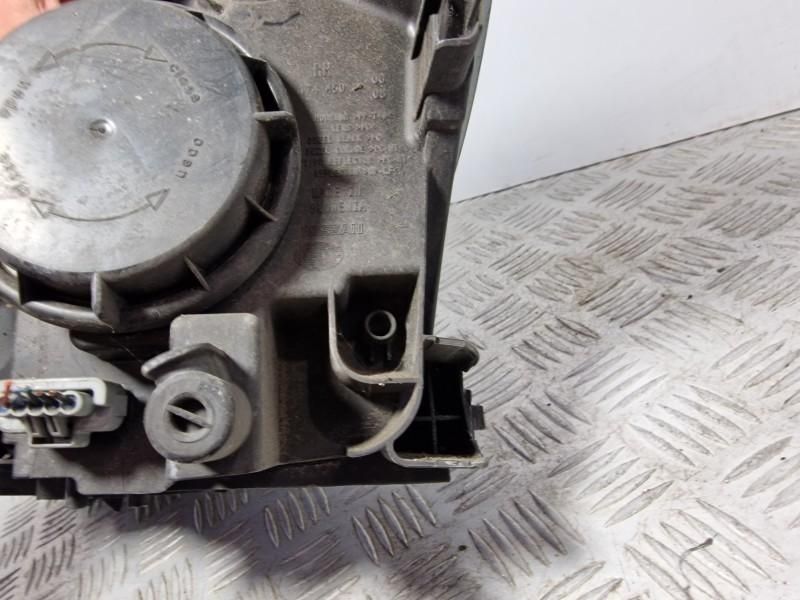 Far dreapta prindere deteriorata Nissan Qashqai facelift NJ10