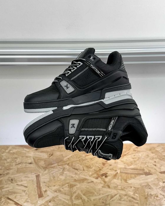 Adidasi Louis Vuitton Trainer Premium