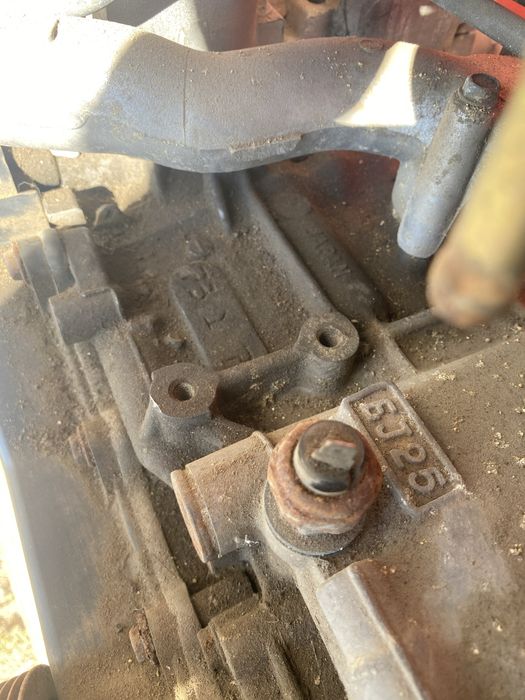 Продам двигатель Subaru ej25 , стукнутый