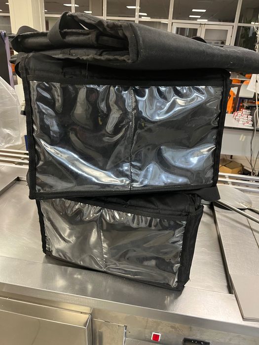 Италианска пица фурна, хладилна мензола и аксесоари.