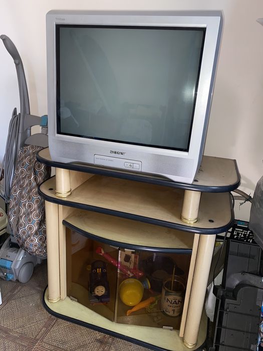 Подставка под телевизор