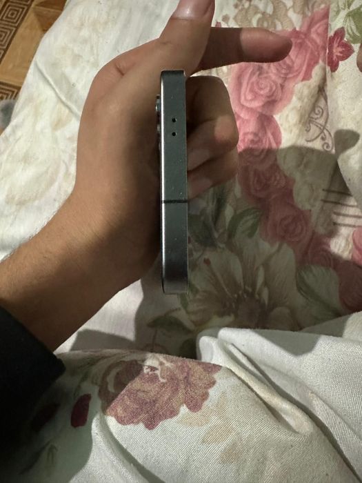 Samsung s24 в идеально состоянии