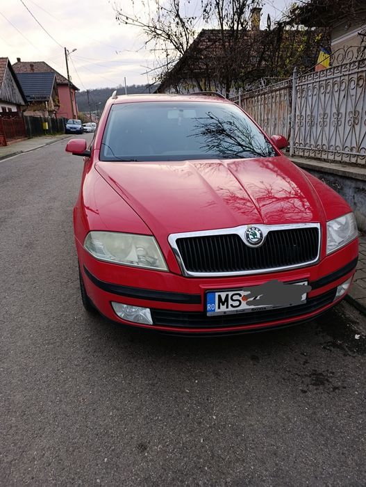 Vând sau schimb cu t5 cu 9 locuri