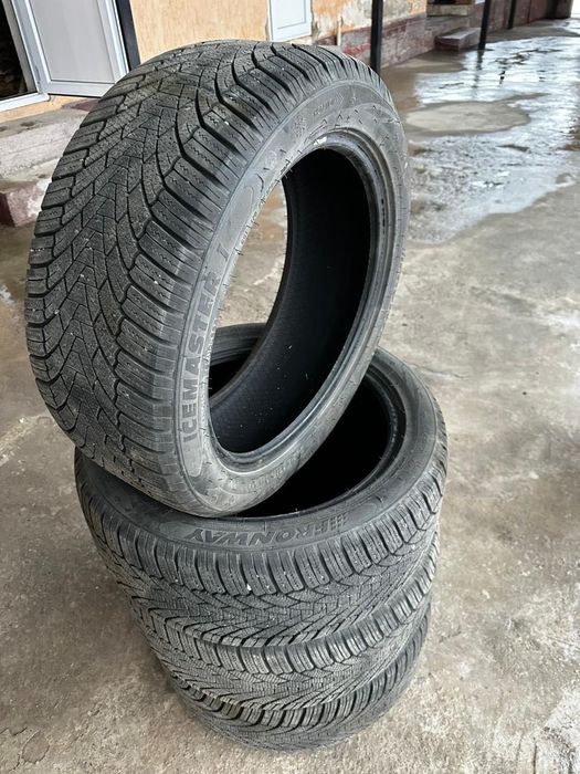 Покрышки зимние 17