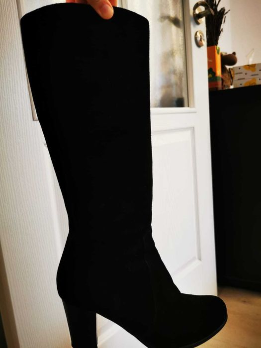 Cizme Vicina din piele 200 lei mărimea 36