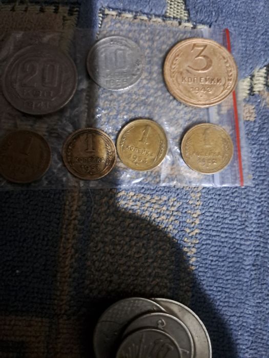 Продам монеты  срочно