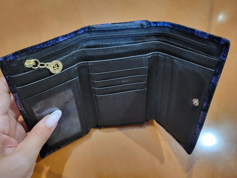 Продам портмоне Nina Farmina