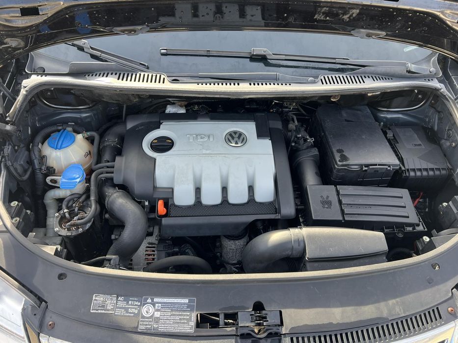 Vw Tuaran 1.9 105кс.2009г.код на мотора BXJ