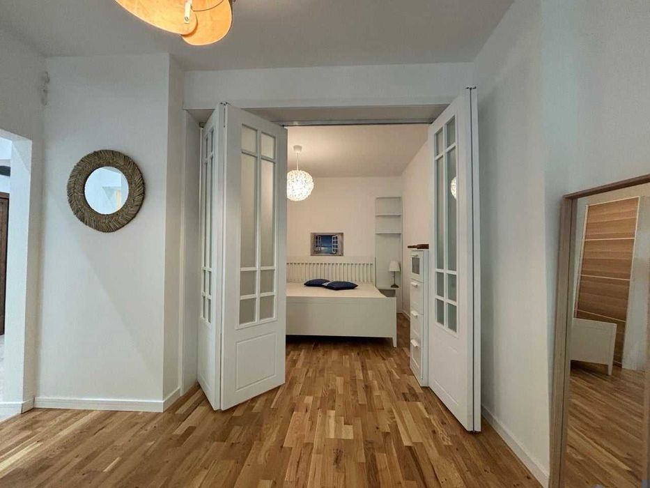 Дава се под наем Двустаен апартамент в София, Център - 65 кв.м за 561 € - Снимка #4