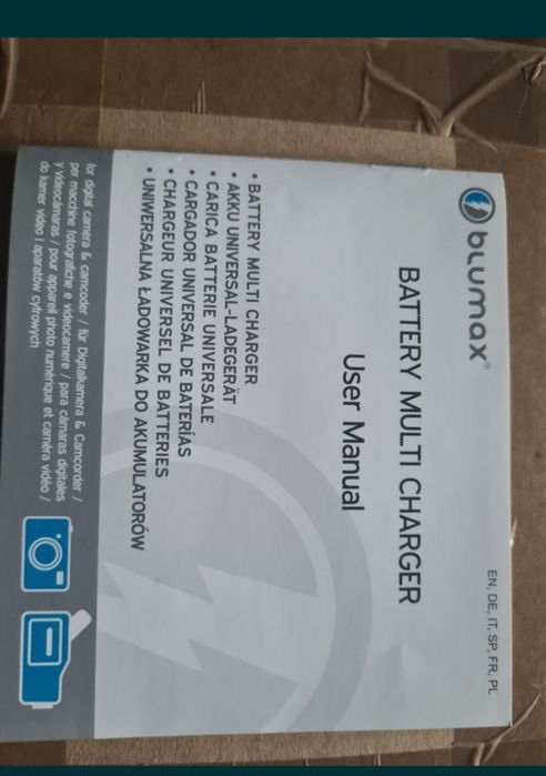 Multicharger acumulatori foto