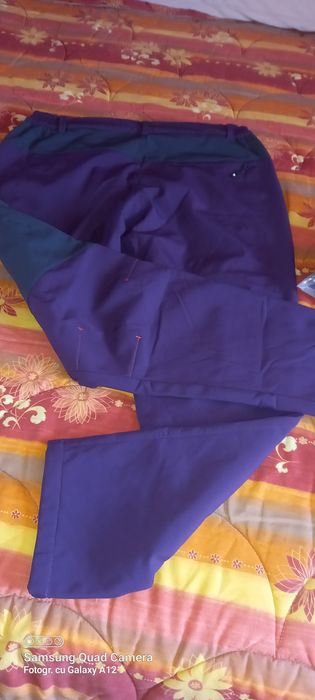 Pantaloni impermeabili măr.S,Mptr diverse(ski,pădure etc.)