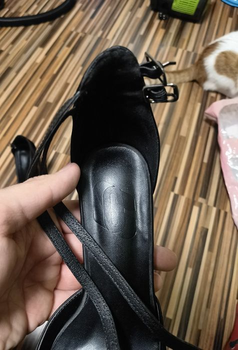 Vand Pantofi cu toc elegant nr 37