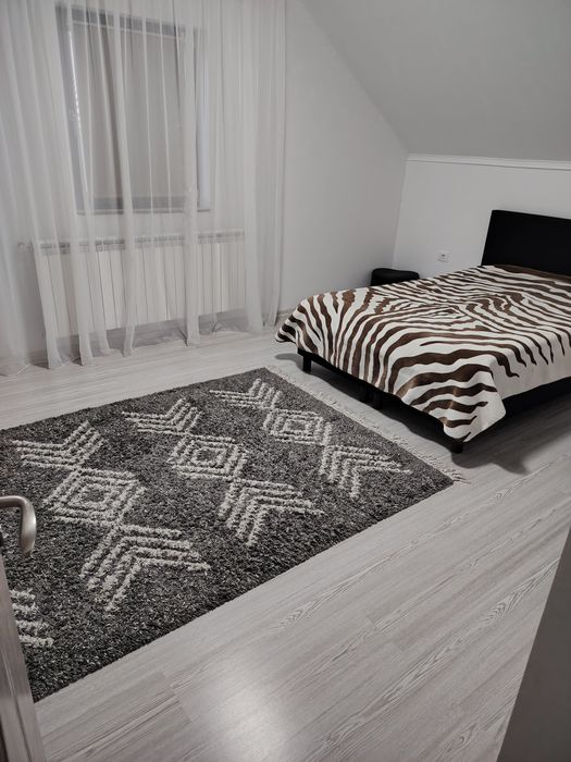Casă modernă, finalizată în 2024 – Bârlad, Cartierul Deal – 200 m² uti