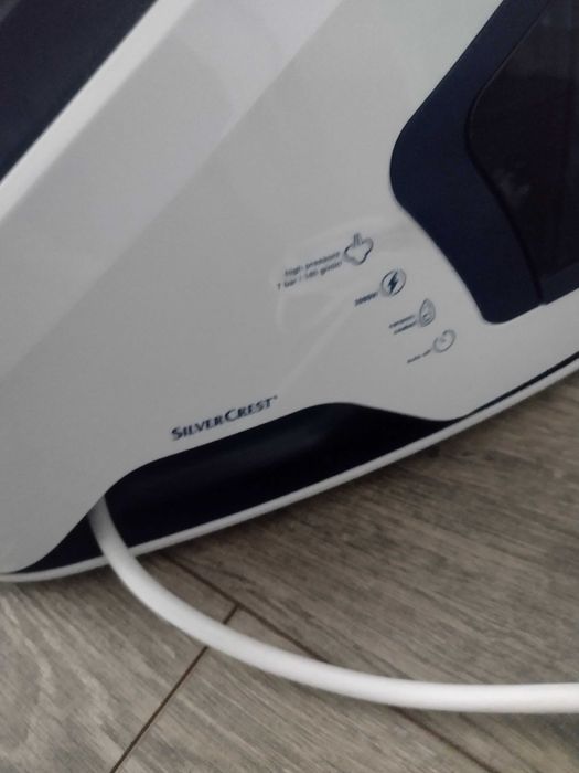 Vând statie de calcat silver crest