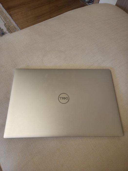 Dell XPS 15 9520 OLED Touch / i7 / 64GB RAM / 1TB / RTX 3050 Ti