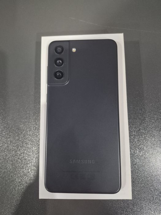 Телефон Samsung S21FE 5G