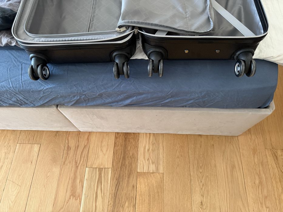 Чисто нов Samsonite куфар