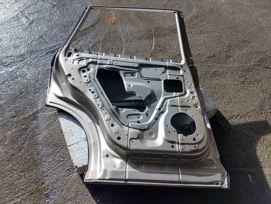 Задна врата за Nissan X-trail T33