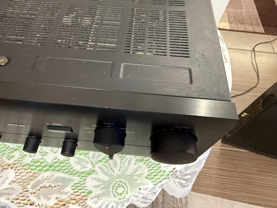 Yamaha AX-570 Стерео усилвател