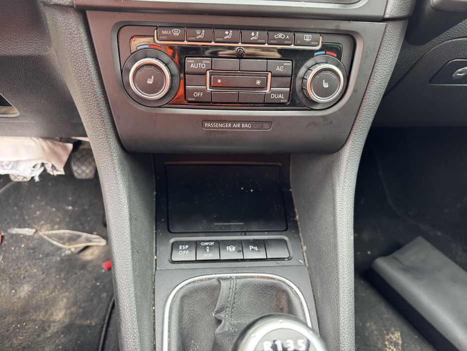 VW Golf 6 2.0TDI 4Motion На части