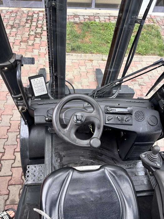 Stivuitor - Motostivuitor Linde H30T-01 GPL Anul Fabricației 2011