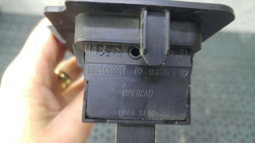 Buton reglaj faruri citroen c4 2 nc 9636669277 96702420zd 96717155zd