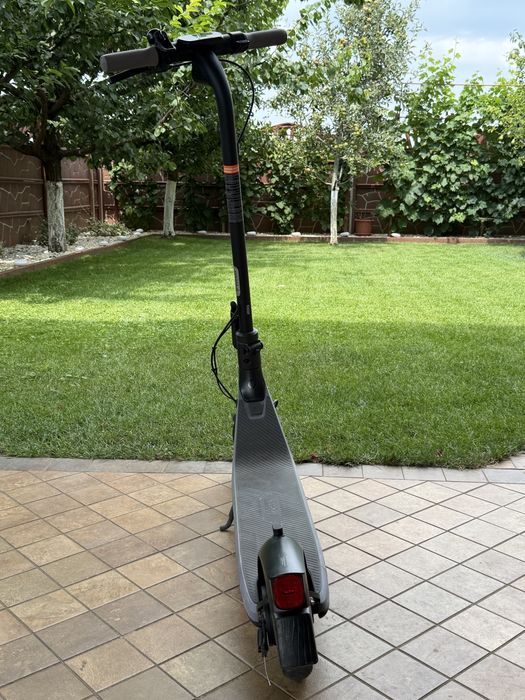 Trotineta electrica Ninebot eKickScooter E2