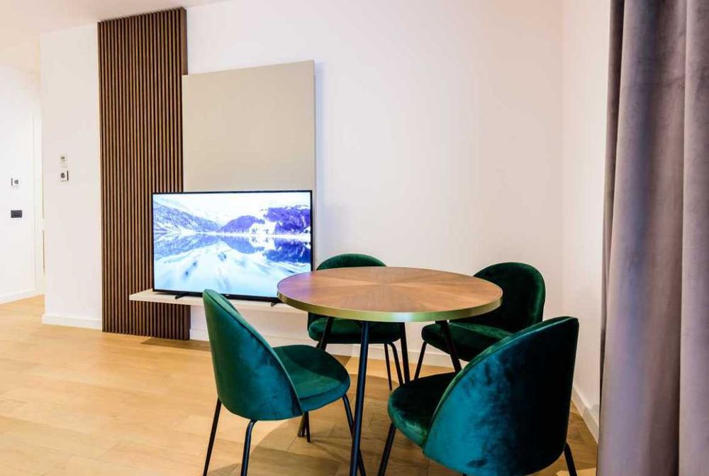 Дава се под наем Двустаен апартамент в Пловдив, Изгрев - 64 кв.м за 229.5 € - Снимка #1