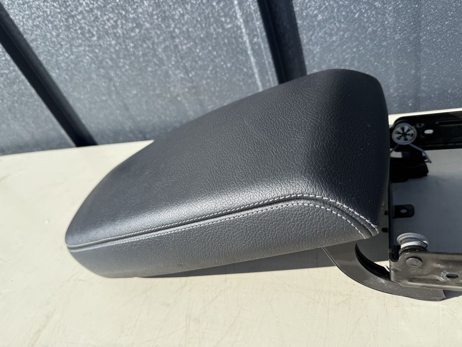 Cotiera Bmw  3 F25 piele neagra cusatura alba