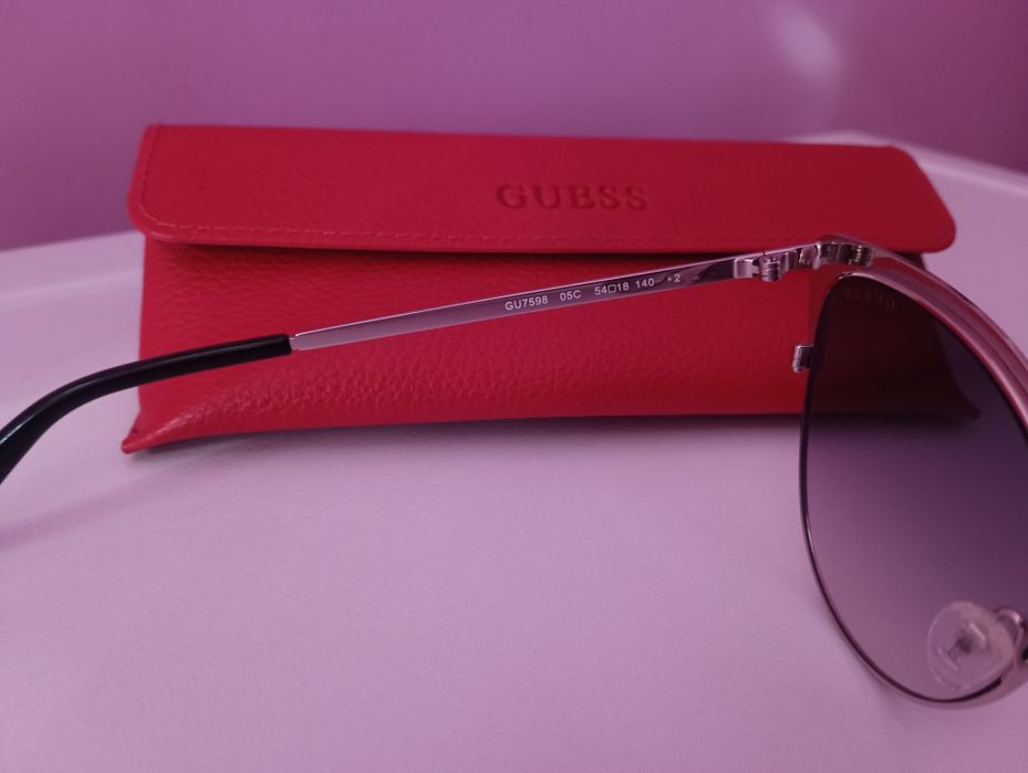 Слънчеви очила котешко око guess