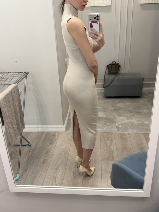 Пакет женских платьев 42 р