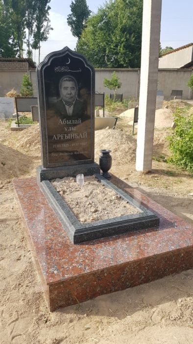 Памятники. Из первых рук. Качественно и от души