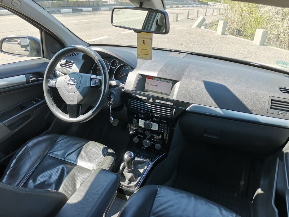 Opel Astra H  2009 - 1.9 CDTI  - Full Piele - Bi-Xenon Adaptive