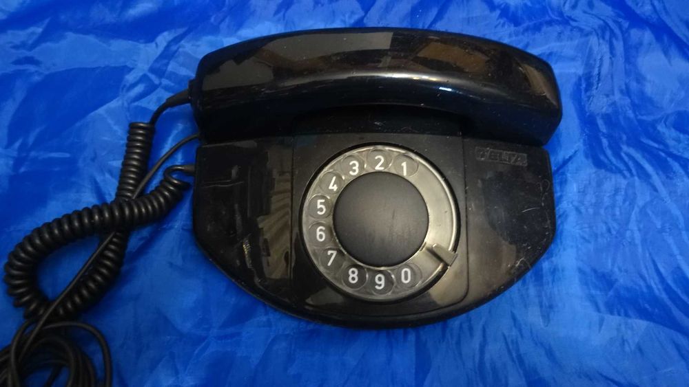 телефоны СССР дисковый и кнопочный