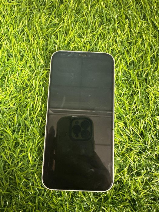 IPhone 12 , 64гб с коробкой