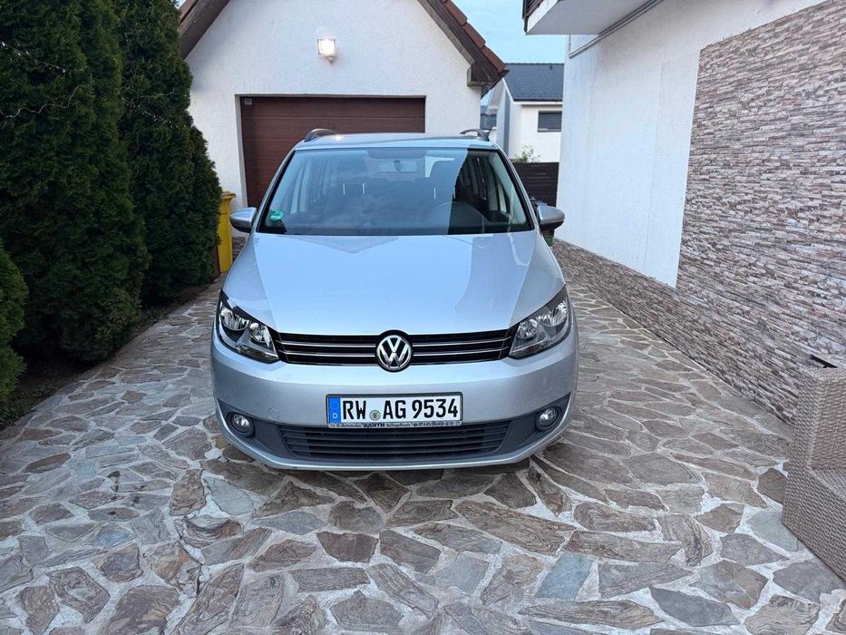 VOLKSWAGEN Touran 2013 — imagine 2