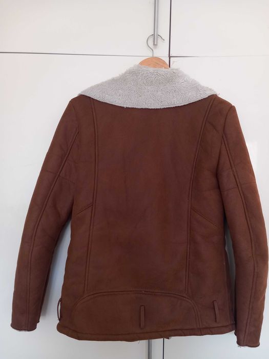 Кафяво зимно яке