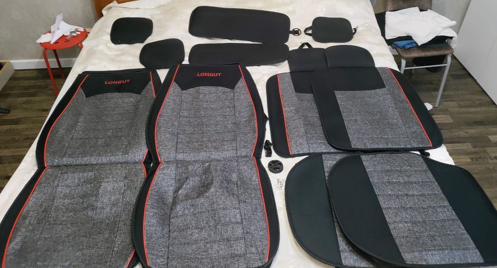 Чехол на сиденья для Авто