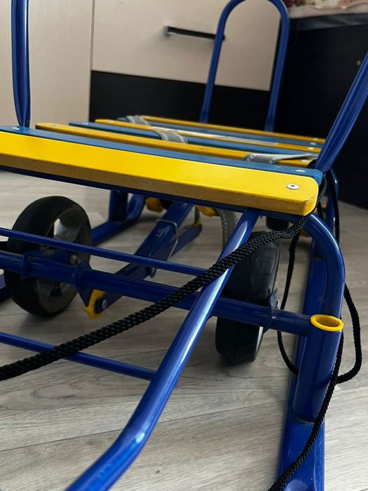 Продам детские санки