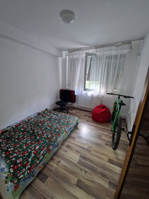 Apartament 4 camere
