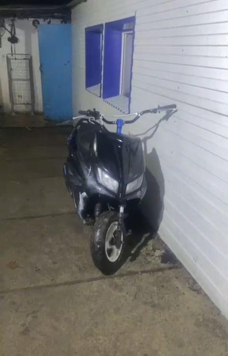 Продам м8 цена 100к торг уместен