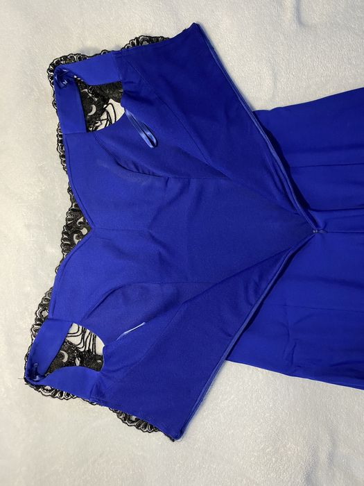 Официална рокля