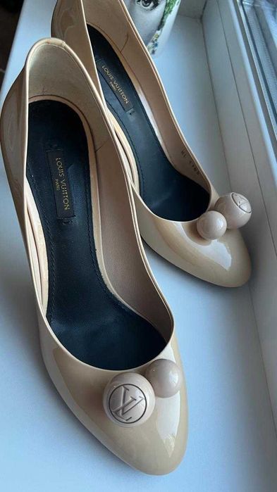 туфли классические Louis Vuitton