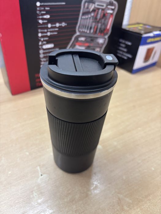 Продам термокружку новую
