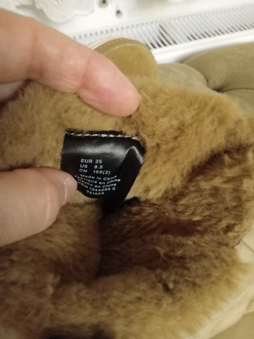 Детски ботуши-апрески,боти-естествен велур, маратонки-светещи,пантофи