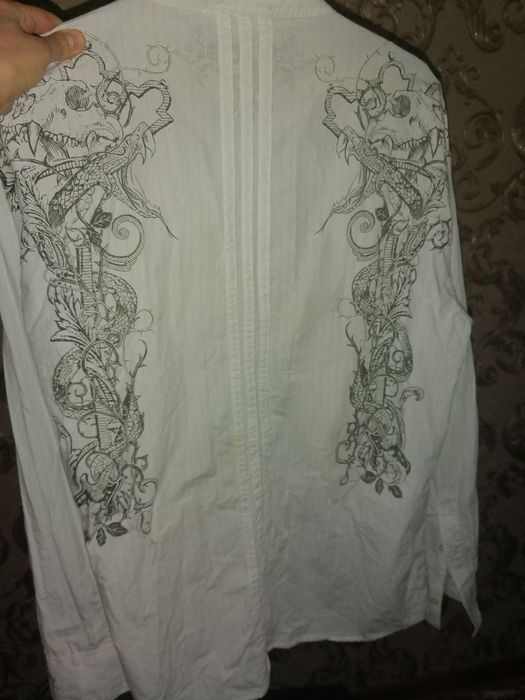 Arzon kiyimlar 1 2 marta kiyilgan